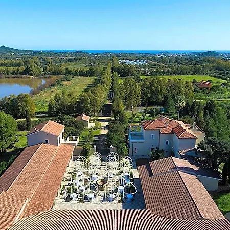 Cavalieri Country Is Morus